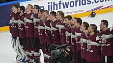 Lotytí hokejisté euforicky zpívají svou hymnu poté, co postoupili do...