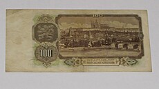 Rubová strana stokorunové bankovky, která začala platit po měnové reformě v...