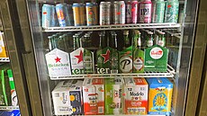 Heineken ví v prodeje jeho nové znaky (23. 5. 2023).