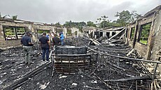 Školačka z Guyany kvůli zabavenému mobilu založila požár v dívčím internátu....