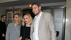 Ivana Jire�ová s p�ítelem Milanem a dcerou Sofií Höppnerovou