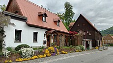 Podstávkový dm ve vesnici Waltersdorf v nmecké Horní Luici. Obec byla...