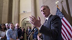 Pedseda Snmovny reprezentant Kevin McCarthy po jednání s americkým...