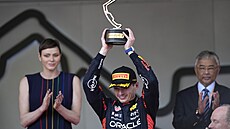 Nizozemský pilot Max Verstappen slaví vítězství na Velké ceně Monaka.