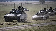 Pásová bojová vozidla p�choty CV90 (6. kv�tna 2023)