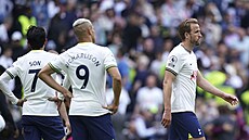 Nespokojení fotbalisté Tottenhamu po domácí poráce s Brentfordem