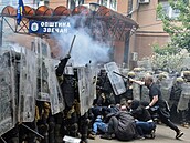 Protesty na severu Kosova ve městě Zvečan (29. května 2023)