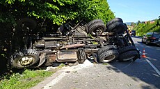 Nehoda kamionu u Dolní Bevy zablokovala ráno silniní tah 1/35 na Slovensko....