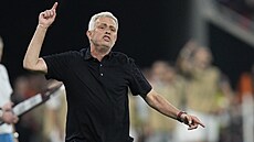 Josté Mourinho, trenér AS ím, bhem finále Evropské ligy proti Seville.