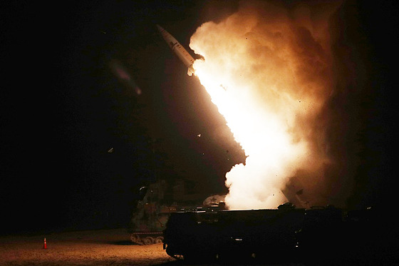 Americké balistické rakety ATACMS. USA připouštějí, že jejich poskytnutí...