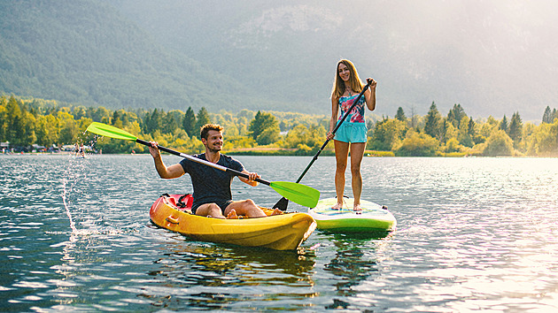 Výhodná akce 1+1 zdarma na půjčovné paddleboardů nebo kajaků v Happy Sport