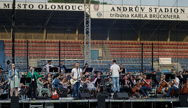 Fotbalový klub SK Sigma Olomouc spolu s Moravskou filharmonií Olomouc a dalími...