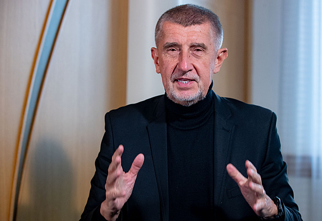 Zakažme nové investice do IT, ušetříme stovky miliard, prohlásil Babiš