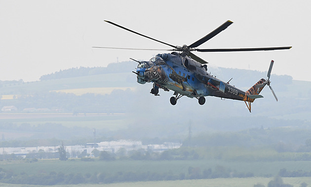 VIDEO: Naposledy v zahraničí. Co předvedl vrtulník Mi-24 AČR na Slovensku