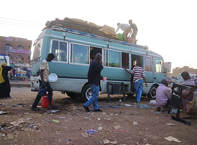 Generálové nedali míru v Súdánu šanci a spustili další krveprolití