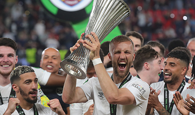 Největší úspěch kariéry, zářil Souček. Křetínský? Viděl nejlepší stadion v Česku