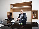 Bývalý prezident Milo Zeman ve své kancelái v Dejvicích. (7. ervna 2023)