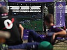 Fanouci fotbalového klubu ACF Fiorentina v den zápasu v praských...