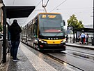 Praha za�ala od roku 2021 m�nit p��st�e�ky na zast�vk�ch MHD. Lid� si chv�l�...