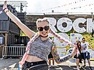 Zah�jen� festivalu Rock for People v Parku 360 na hradeck�m leti�ti (8. �ervna...