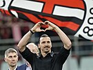 Legendární védský útoník Zlatan Ibrahimovic kyne fanoukm AC Milán, práv...