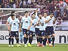 Fotbalisté Inter Milán oslavují gól do sít Turína