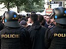 Po potyce mezi fanouky West Hamy a Fiorentiny zadrela policie 16 lidí