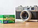 Minolta AF-L s kinofilmem Fujifilm Superia X-TRA 400