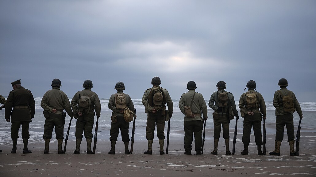 V Normandii se tradin pipomínalo výroí vylodní Spojenc na Den D. (6....