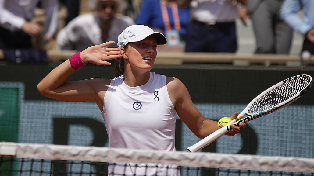 Polka Iga wiateková prolítla do semifinále Roland Garros.