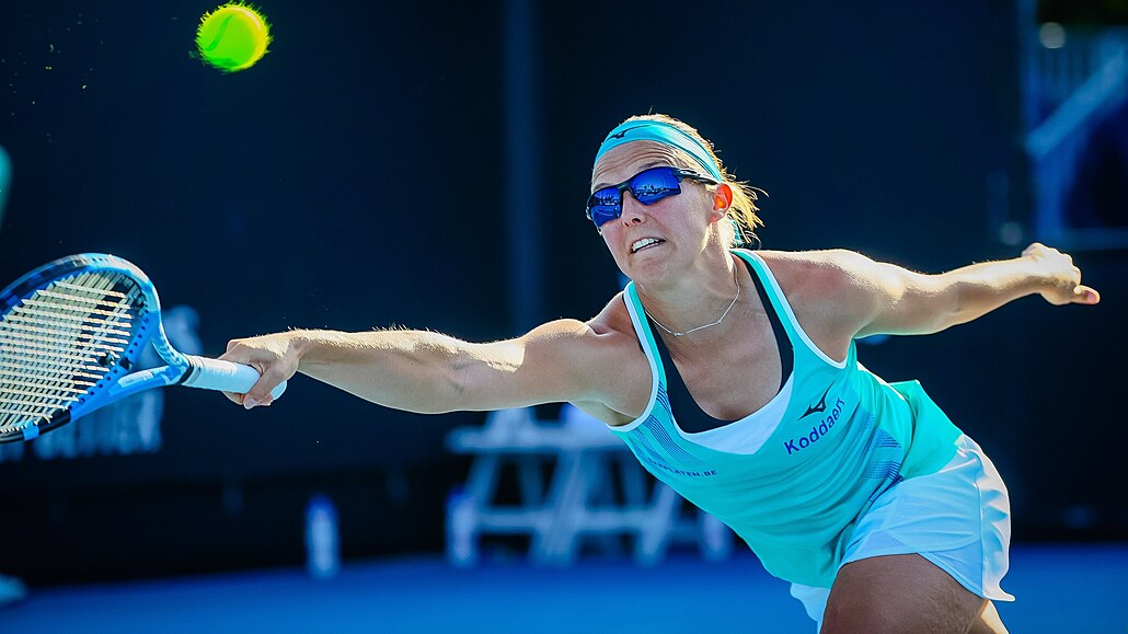 Kirsten Flipkensová v zápase proti Karolíně Muchové na Australian Open