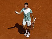 Bouřlivá radost Španěla Carlose Alcaraze v semifinále Roland Garros.