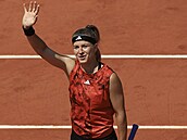 Česká tenistka Karolína Muchová po vítězném duelu s Anastasií Pavljučenkovovou,