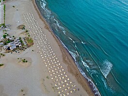 Na této turecké Rivié�e si m��ete u�ívat dosyta opalování a k�i��álov� �isté...