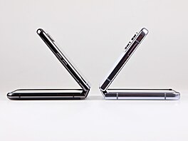 Motorola Razr 40 Ultra (vlevo) a Samsung Galaxy Z Flip 4