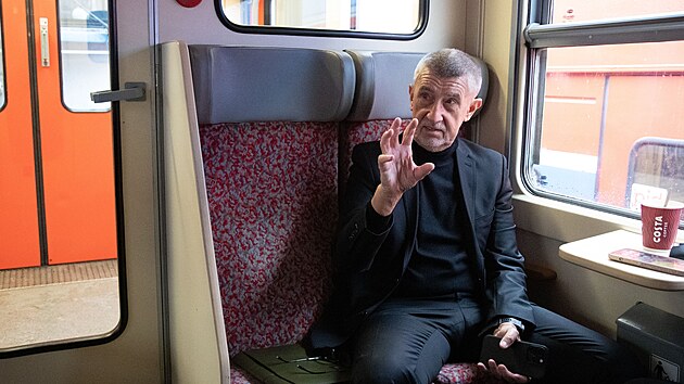 Hnut ANO se vlakem vydalo do Stedoeskho kraje. Na snmku Andrej Babi. (6. ervna 2023)