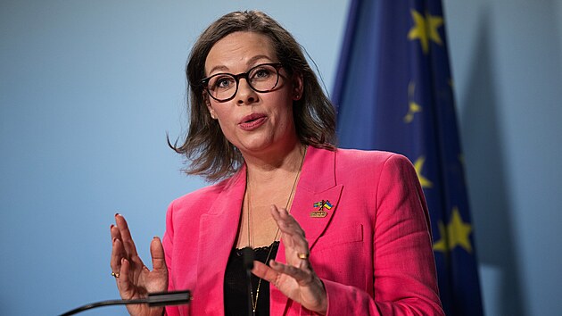 �v�dsk� ministryn� pro migraci Maria Malmerov� Stenergardov� hovo�� na tiskov� konferenci ve Stockholmu. (26. ledna 2023)