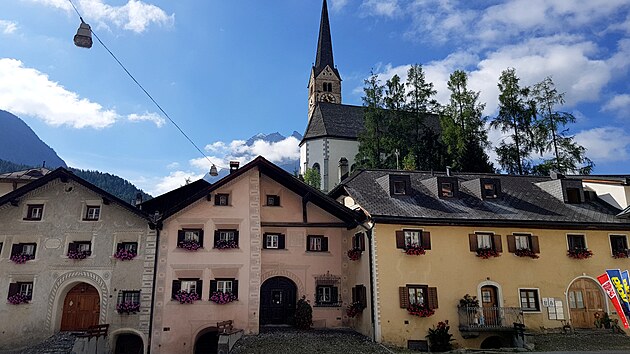 vcarsk region Doln Engadin je pro biking i turistiku zem zaslbenou. 