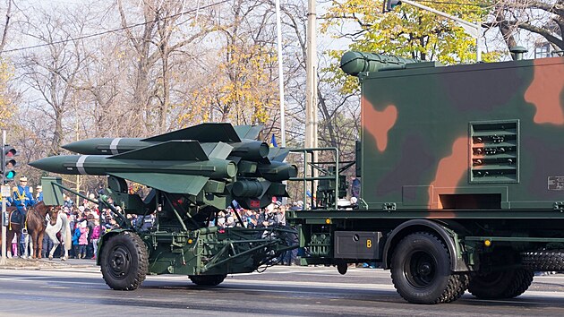 Americk protivzdun rakety Hawk na vojensk pehldce v Rumunsku. (1. prosince 2013)