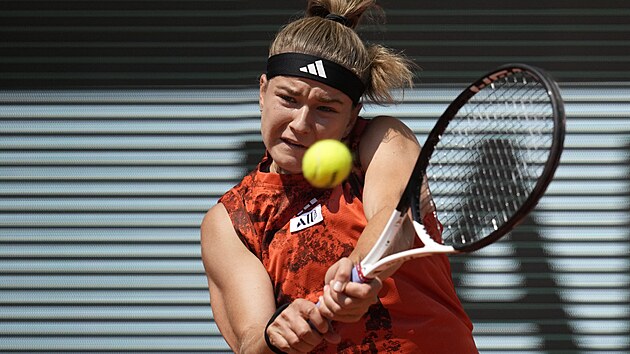 Karolna Muchov v semifinle Roland Garros.