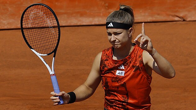 Karolna Muchov v semifinle Roland Garros.