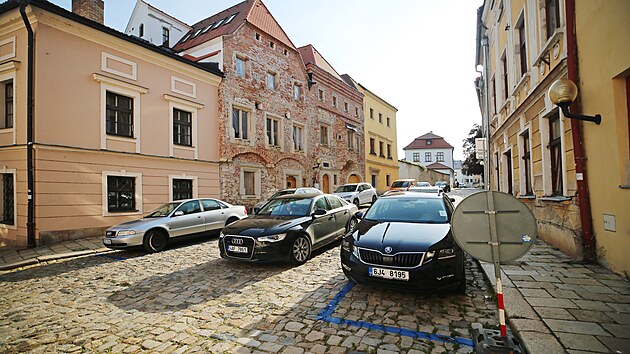 Nová parkovací koncepce v centru krajského města, kterou charakterizují...