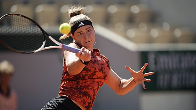 Karolna Muchov na Roland Garros hraje proti rusk tenistce Avanesjanov