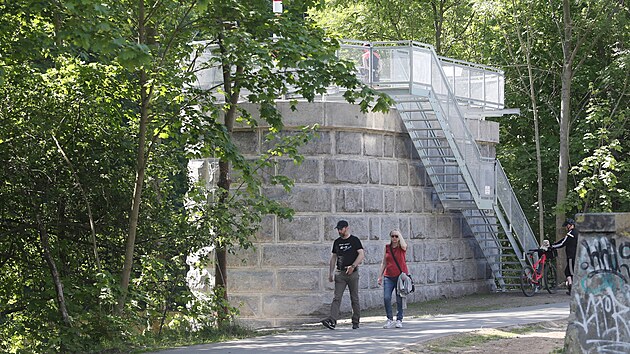 Nov vyhldka na mostnm pili u eky Radbuzy v Plzni na Slovanech. (2. 6. 2023)