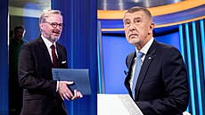 Premiér Petr Fiala (vlevo) a šéf ANO Andrej Babiš před debatou na CNN Prima... | na serveru Lidovky.cz | aktuální zprávy