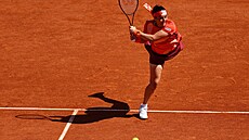 Tunisanka Uns Dábirová bhem osmifinále Roland Garros.