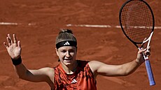 Tenistka Karolína Muchová slaví premiérový postup do tvrtfinále Roland Garros.