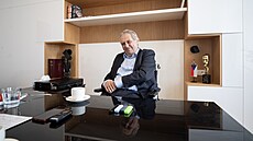 Bývalý prezident Milo� Zeman ve své kancelá�i v pra�ských Dejvicích.