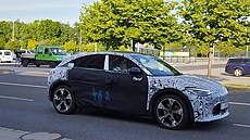 Maskovaný prototyp p�i testech na Liberecku