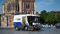 V�z RAVO 5 eSeries jezdí rychlostí a� 40 km/h, má nosnost a� 4900 kilogram� a...